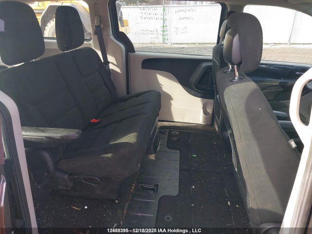 2C4RDGBGXFR746758 Dodge Grand Caravan Se