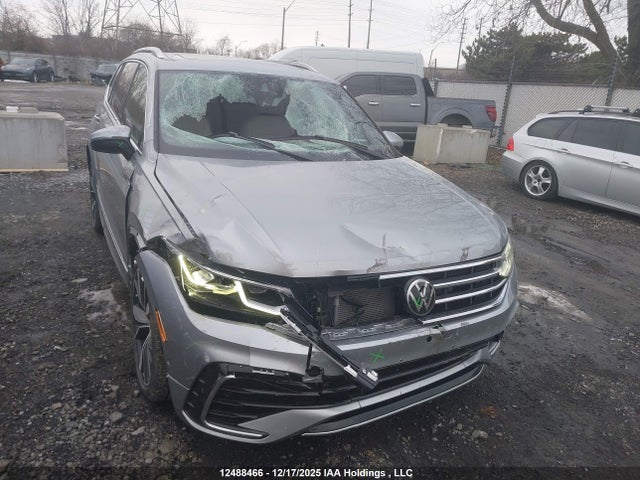 3VV4B7AX5RM020160 Volkswagen Tiguan Sel R-line Black