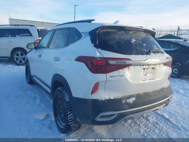 Продажа на аукционе авто 2022 Kia Seltos Sx Turbo W/black Interior/sx Turbo W/burgundy Interior, vin: KNDETCA29N7345900, номер лота: 12488523