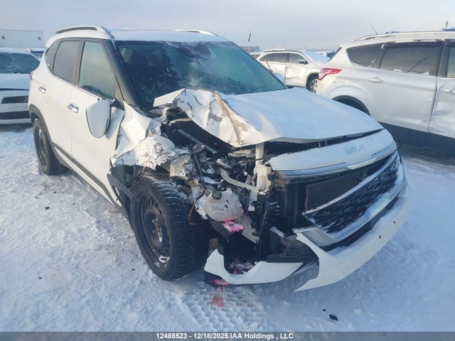 Продажа на аукционе авто 2022 Kia Seltos Sx Turbo W/black Interior/sx Turbo W/burgundy Interior, vin: KNDETCA29N7345900, номер лота: 12488523