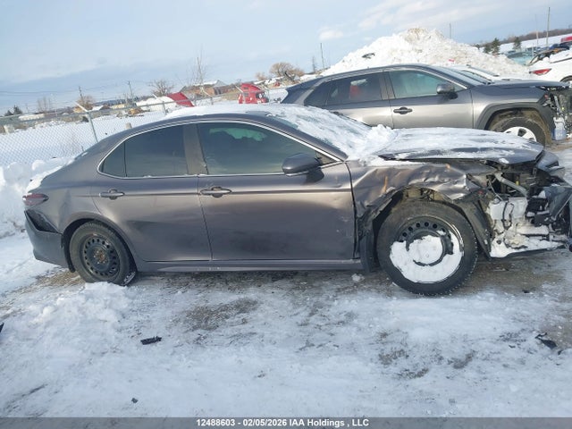 12488603 :رقم المزاد ، 4T1G11AK2NU693831 vin ، 2022 Toyota Camry Se مزاد بيع