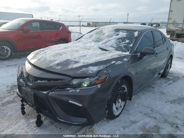 12488603 :رقم المزاد ، 4T1G11AK2NU693831 vin ، 2022 Toyota Camry Se مزاد بيع