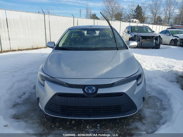 Toyota Corolla Hybrid Le 2025 JTDBDMHE7S3019876 Image 12