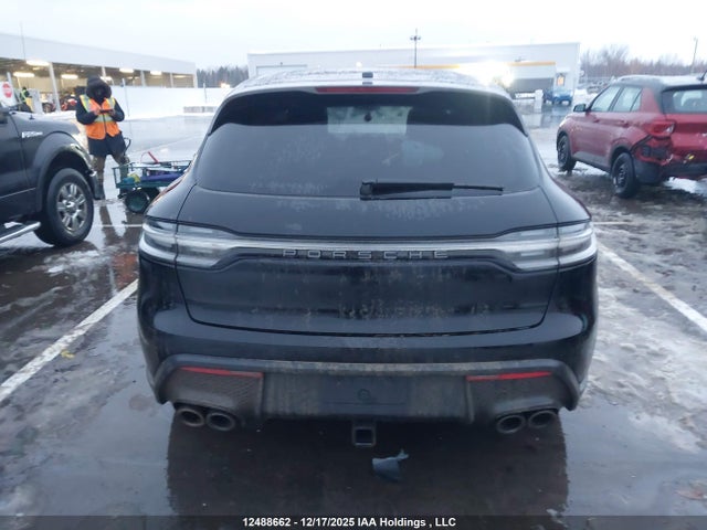 Porsche Macan T 2025 WP1AA2A57SLB11121 Image 16