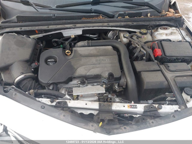 1G1ZD5ST8JF273985 Chevrolet MALIBU LT