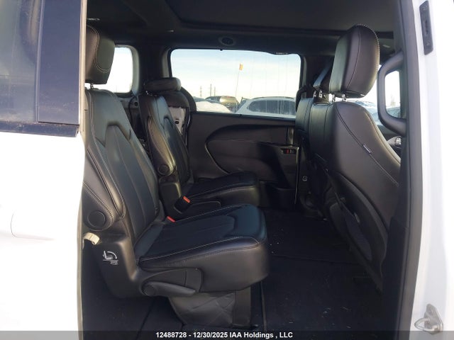 Chrysler Pacifica Touring-l Awd 2024 2C4RC3BGXRR134740 Image 8