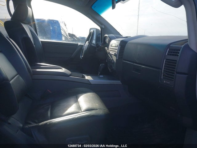 2005 Nissan Titan Xe მანქანა იყიდება აუქციონზე, vin: 1N6AA07B05N552355, აუქციონის ნომერი: 12488734