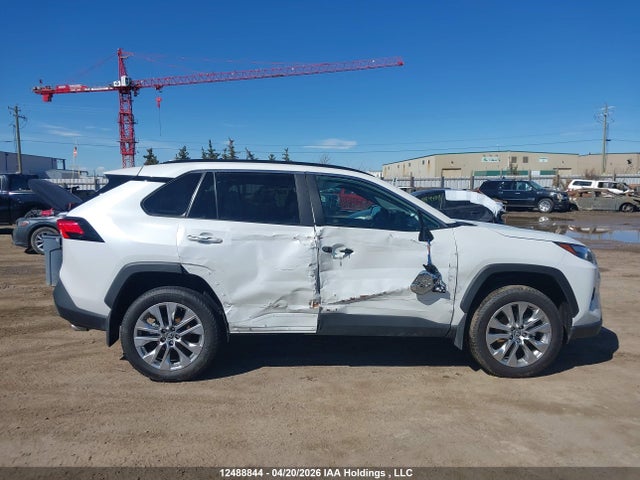 2025 Toyota Rav4 Limited მანქანა იყიდება აუქციონზე, vin: 2T3D1RFVXSW611707, აუქციონის ნომერი: 12488844