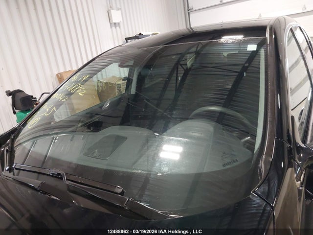 2HKRW1H22NH000142 Honda CR-V LX