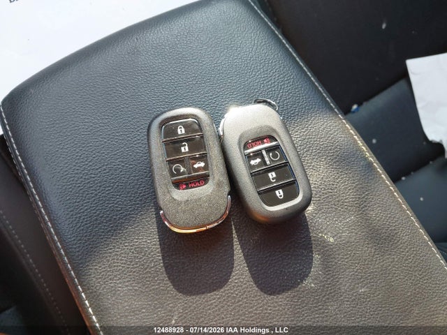 Honda Civic Touring 2022 2HGFE1F93NH001395 Image 11