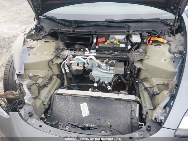 5YJ3E1EAXJF028848 Tesla Model 3 Long Range/mid Range