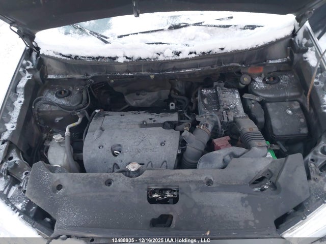 JA4AJ3AU5HZ600423 Mitsubishi RVR SE