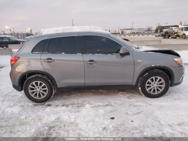 JA4AJ3AU5HZ600423 Mitsubishi RVR SE