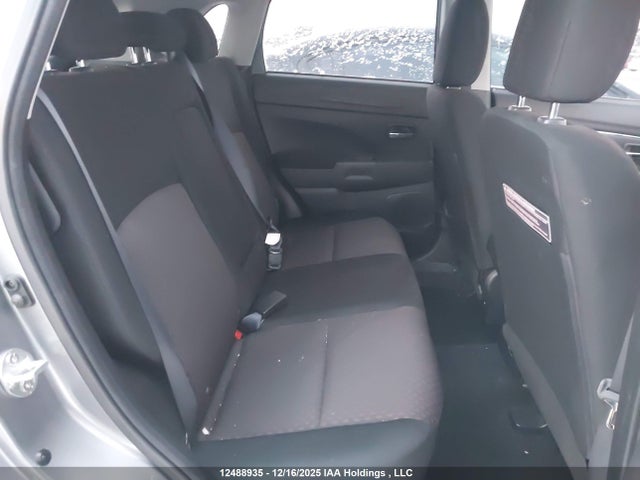 JA4AJ3AU5HZ600423 Mitsubishi RVR SE