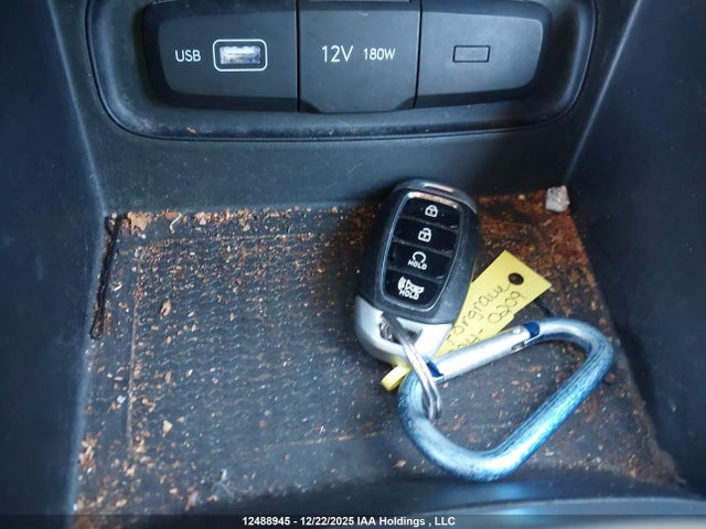 12488945 :رقم المزاد ، KMHRC8A30NU132791 vin ، 2022 Hyundai Venue Preferred مزاد بيع