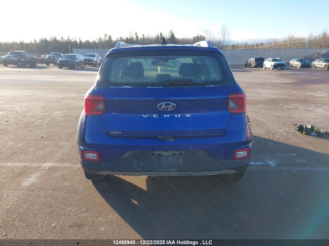 12488945 :رقم المزاد ، KMHRC8A30NU132791 vin ، 2022 Hyundai Venue Preferred مزاد بيع