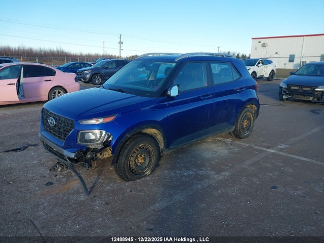 12488945 :رقم المزاد ، KMHRC8A30NU132791 vin ، 2022 Hyundai Venue Preferred مزاد بيع