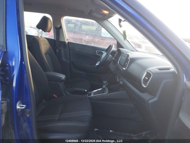 12488945 :رقم المزاد ، KMHRC8A30NU132791 vin ، 2022 Hyundai Venue Preferred مزاد بيع