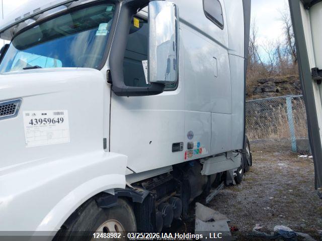 4V4NC9EH1JN998927 Volvo Vvn