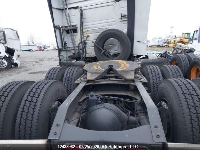 4V4NC9EH1JN998927 Volvo Vvn
