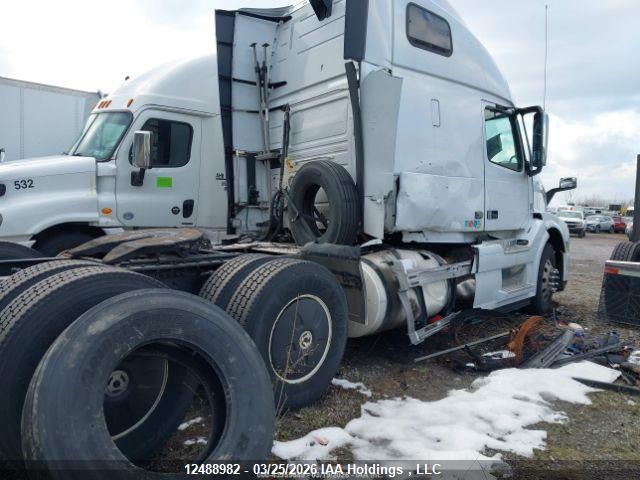 4V4NC9EH1JN998927 Volvo Vvn