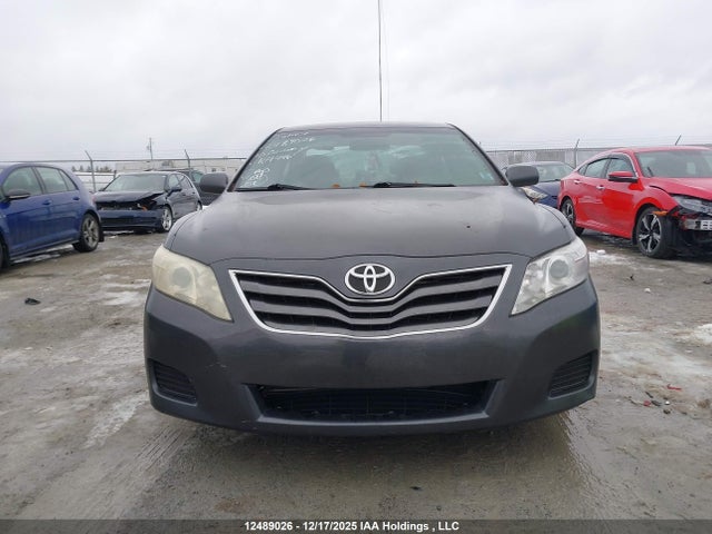 2010 Toyota Camry Se/le/xle მანქანა იყიდება აუქციონზე, vin: 4T1BF3EK9AU104446, აუქციონის ნომერი: 12489026