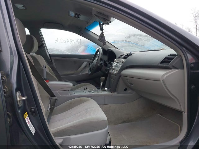 2010 Toyota Camry Se/le/xle მანქანა იყიდება აუქციონზე, vin: 4T1BF3EK9AU104446, აუქციონის ნომერი: 12489026