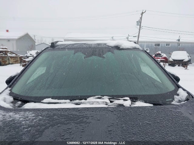 Subaru Crosstrek Convenience 2025 JF2GUABC0S8236105 Image 17