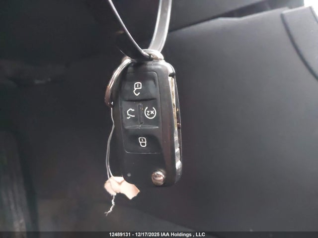 1VWCV7A36FC068954 Volkswagen PASSAT SEL