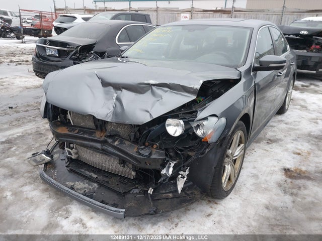 1VWCV7A36FC068954 Volkswagen PASSAT SEL