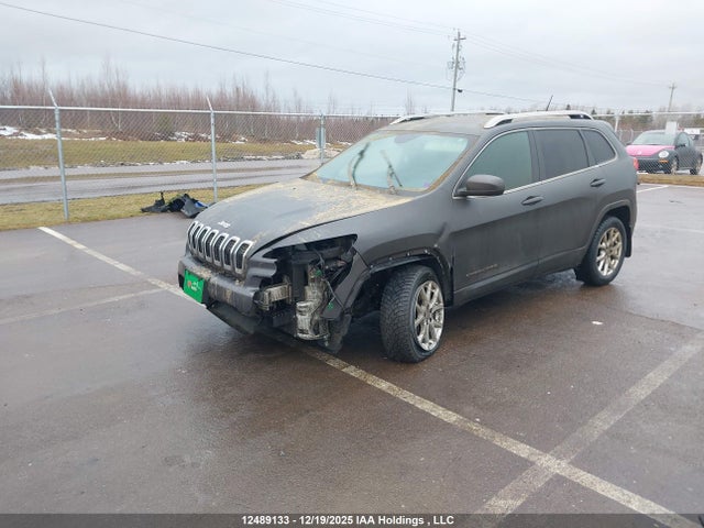 12489133 :رقم المزاد ، 1C4PJLCB5FW505693 vin ، 2015 Jeep Cherokee North مزاد بيع