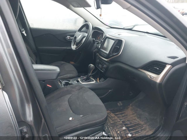12489133 :رقم المزاد ، 1C4PJLCB5FW505693 vin ، 2015 Jeep Cherokee North مزاد بيع