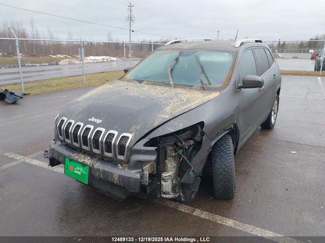 12489133 :رقم المزاد ، 1C4PJLCB5FW505693 vin ، 2015 Jeep Cherokee North مزاد بيع