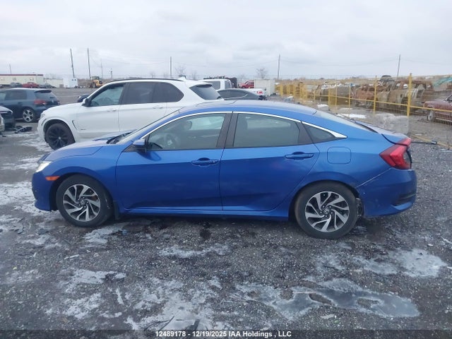 Honda CIVIC EX 2016 2HGFC2F70GH016398 Image 32