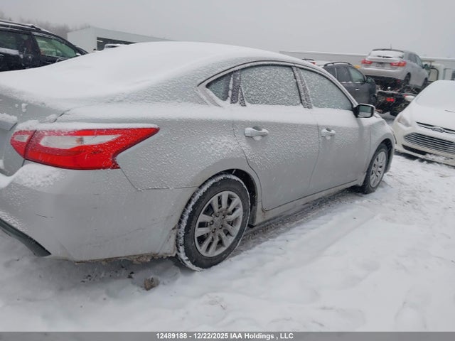 Nissan Altima 2016 1N4AL3AP9GN337004 Image 13