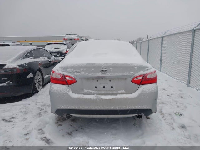 Nissan Altima 2016 1N4AL3AP9GN337004 Image 16