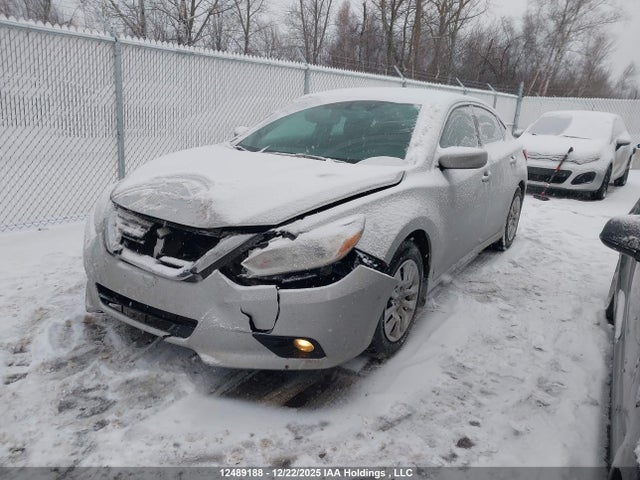 Nissan Altima 2016 1N4AL3AP9GN337004 Image 2