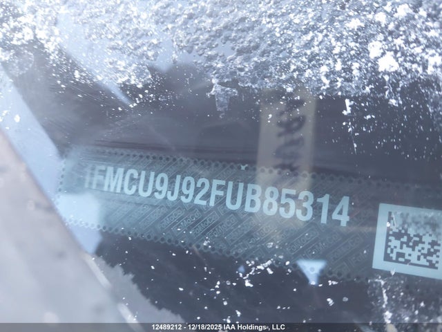 1FMCU9J92FUB85314 Ford Escape Titanium
