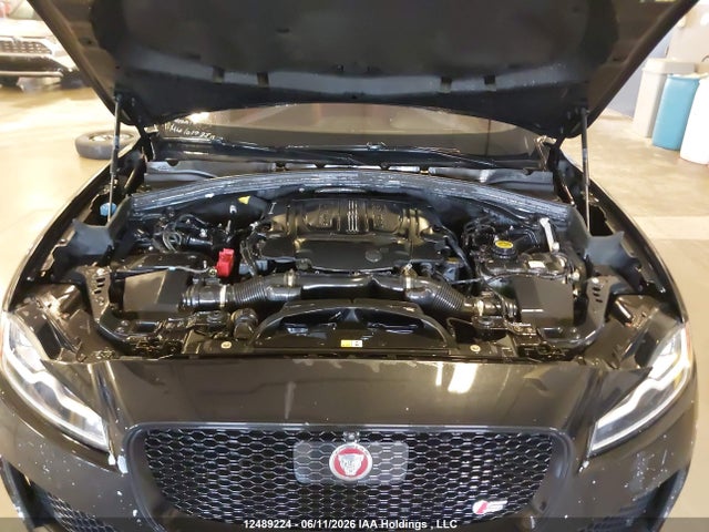 Jaguar F-PACE S 2017 SADCM2BV5HA091900 Image 10