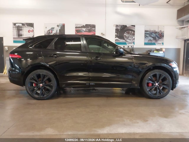 Jaguar F-PACE S 2017 SADCM2BV5HA091900 Image 13