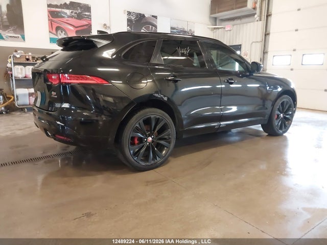 Jaguar F-PACE S 2017 SADCM2BV5HA091900 Image 4