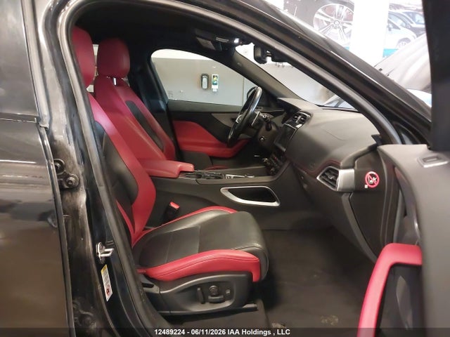 Jaguar F-PACE S 2017 SADCM2BV5HA091900 Image 5