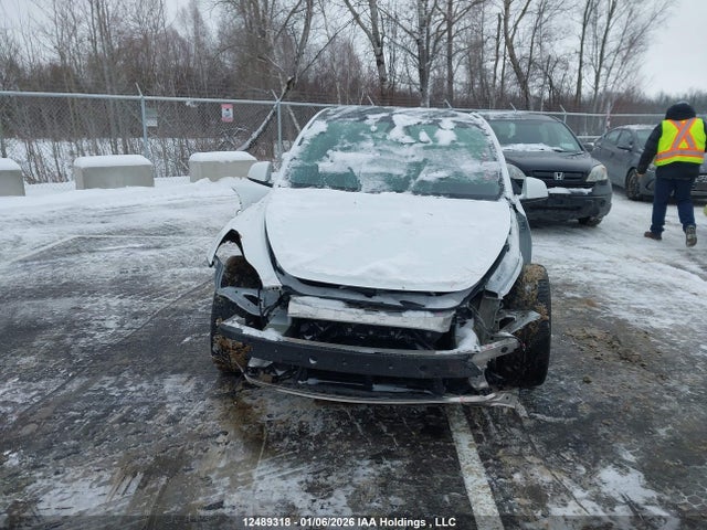 7SAYGDEE4NF440955 Tesla Model Y Long Range