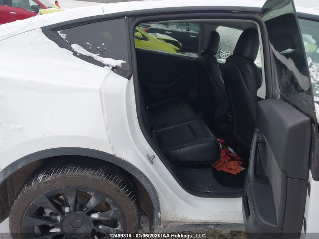 7SAYGDEE4NF440955 Tesla Model Y Long Range