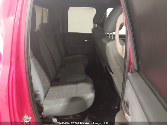 1C6RR7GT4KS611220 RAM 1500 Classic Slt