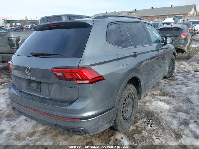 3VV8B7AX5NM146871 Volkswagen Tiguan Se R-line Black