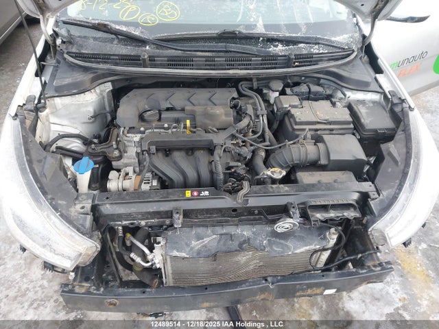 3KPA25AD5NE512588 KIA Rio Lx Premium/lx+