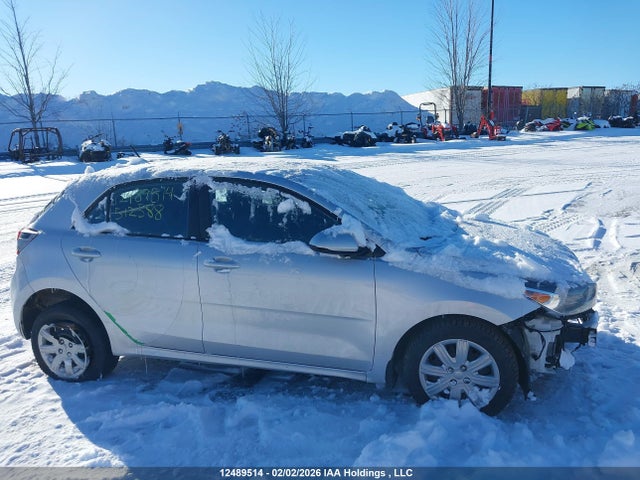 3KPA25AD5NE512588 KIA Rio Lx Premium/lx+