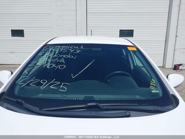 KMHD25LH7GU254040 Hyundai Elantra Gt Gl