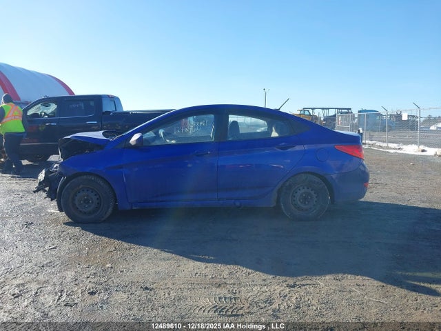 12489610 :رقم المزاد ، KMHCT4AE1CU246571 vin ، 2012 Hyundai Accent Gl مزاد بيع